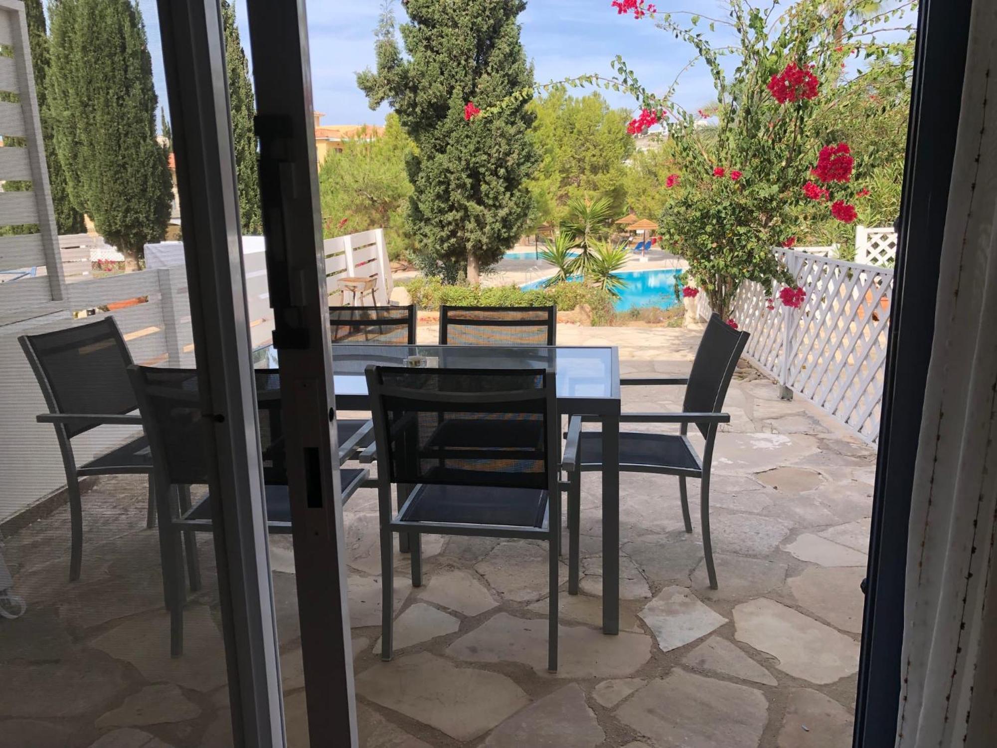 Regina Gardens - Spacious 3 Bed, 2 Bath Maisonette Paphos Exterior foto
