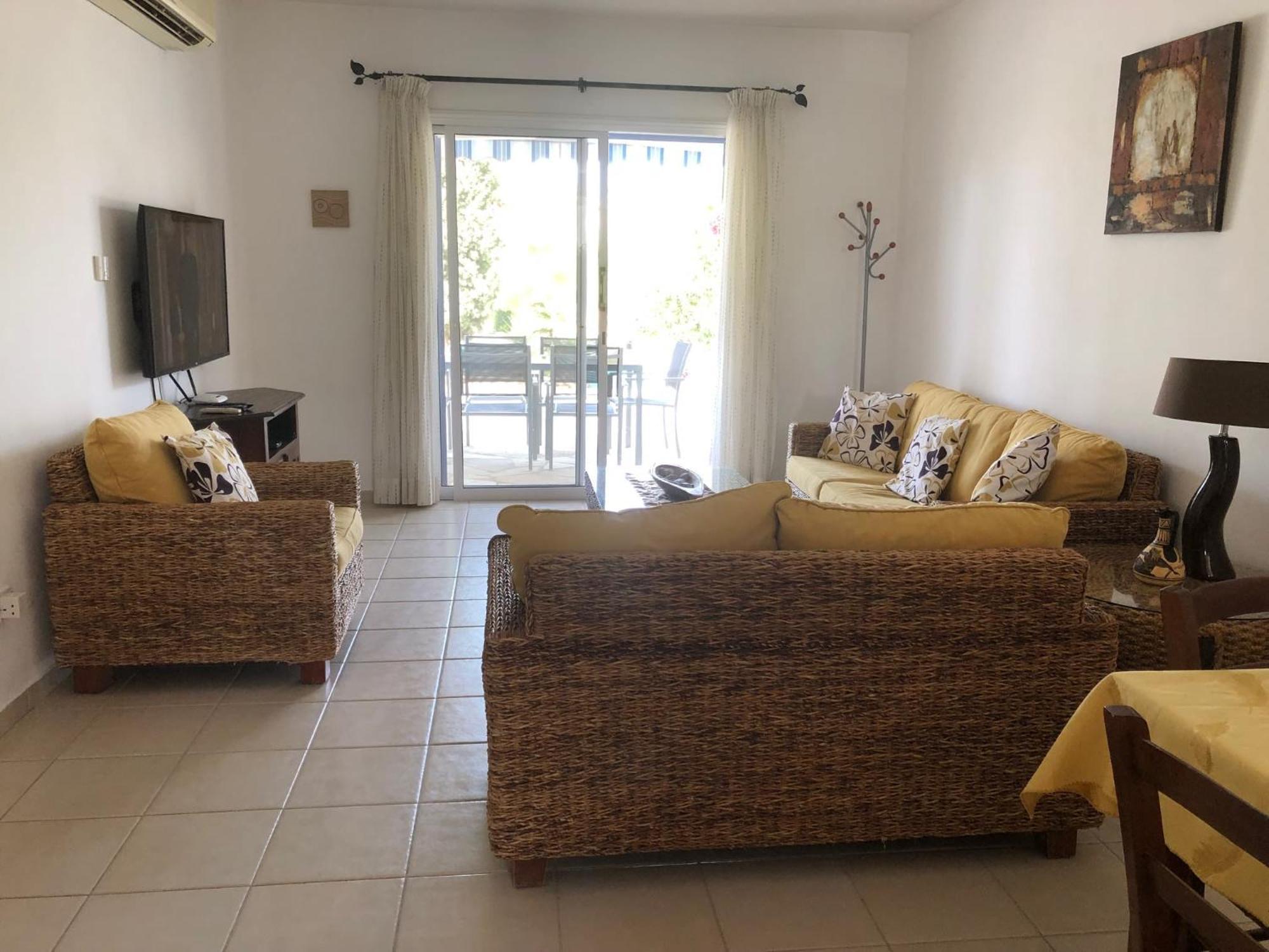 Regina Gardens - Spacious 3 Bed, 2 Bath Maisonette Paphos Exterior foto